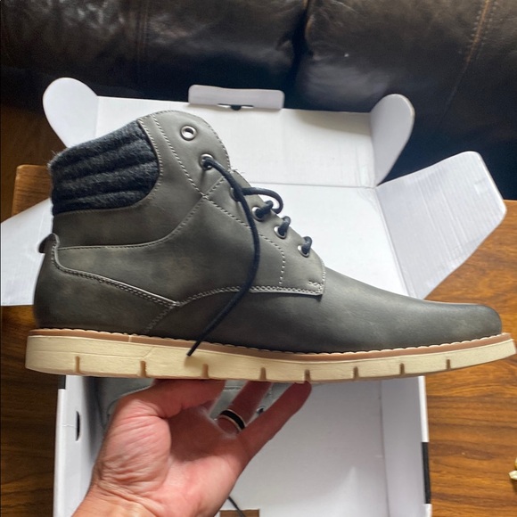 Men's Gray Casual Boots - Picture 5 of 7